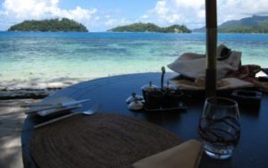 Plage sur les îles de Seychelles